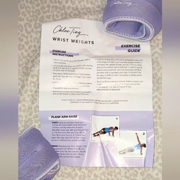 Chloe Ting Wrist Weight set - Picture 6 of 6